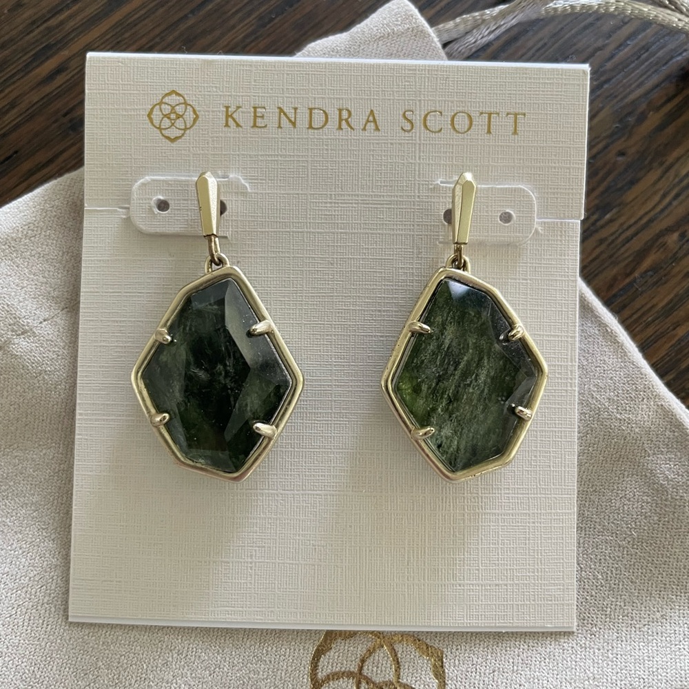 Kendra Scott Dax Sage Mica Earrings